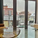 House Апартаменты *