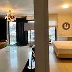House Апартаменты *
